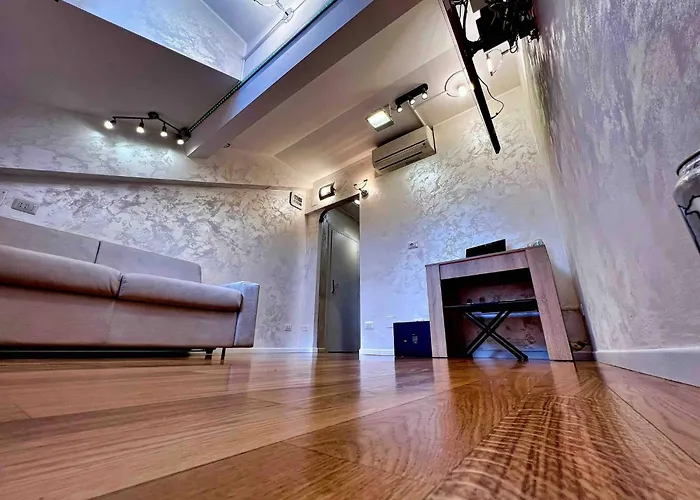Milan City Center Eco-Chicsmart - Brera Garibaldi Zone 1 - The Tube
